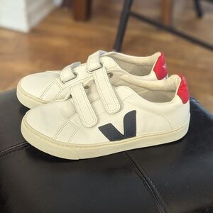 Youth Veja Sneakers